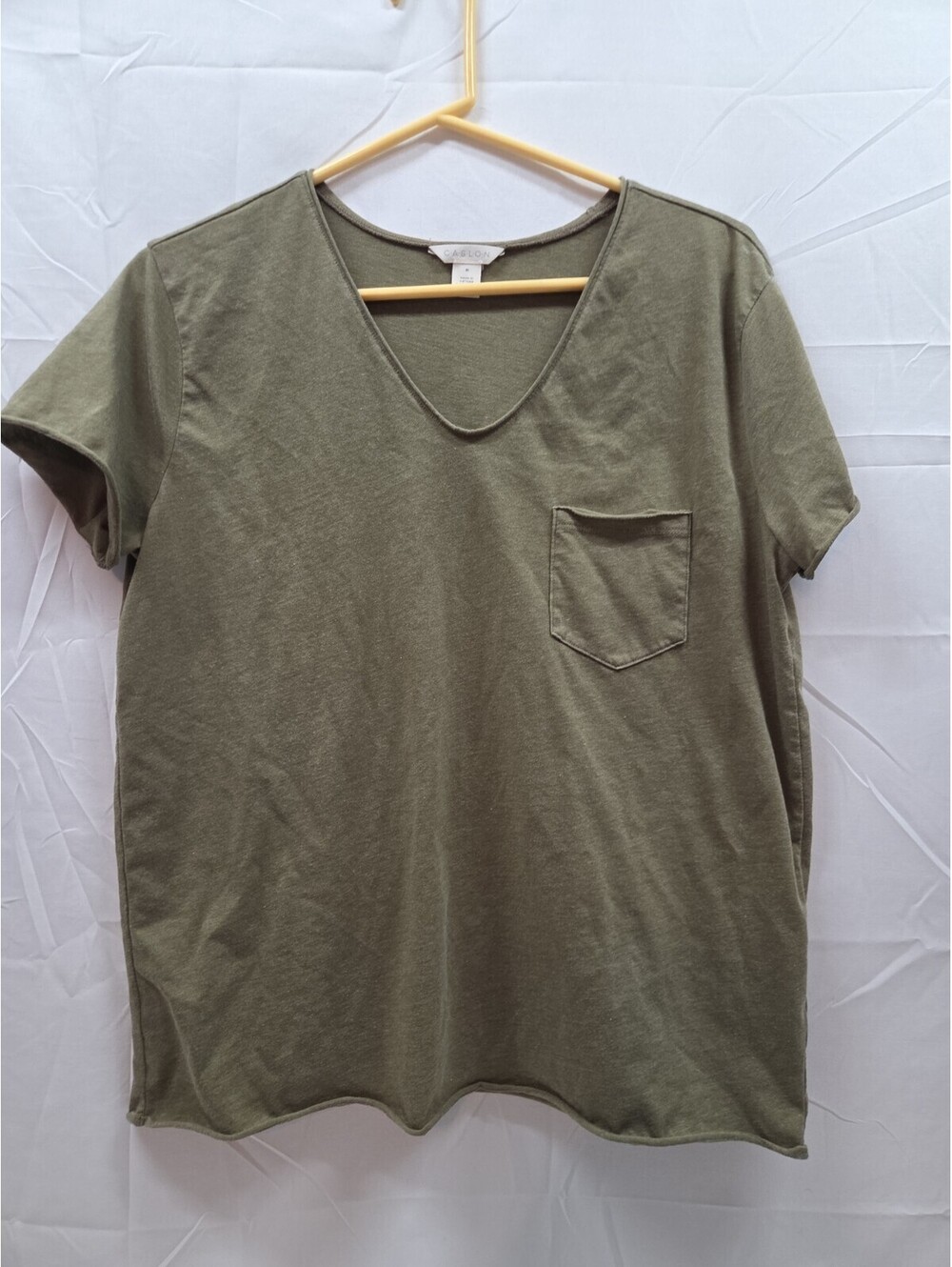 women's olive Caslon brand t-shirt features a v-neckline size M